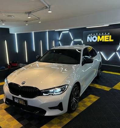 BMW 320i 2.0 16V TURBO GASOLINA SPORT AUTOMÁTICO BMW 320i 2.0 16V TURBO GASOLINA SPORT AUTOMÁTICO